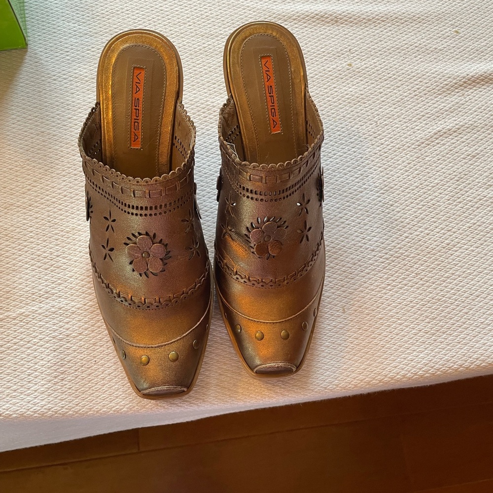 Via Spiga Bronze mules/clogs size 10